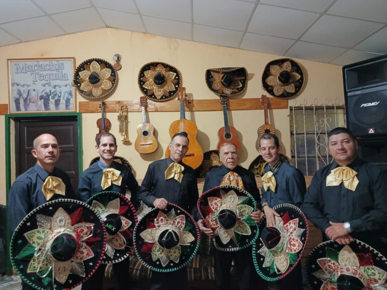 Mariachi Tequila celebra más de tres décadas de música con un homenaje solidario en Posadas imagen-40
