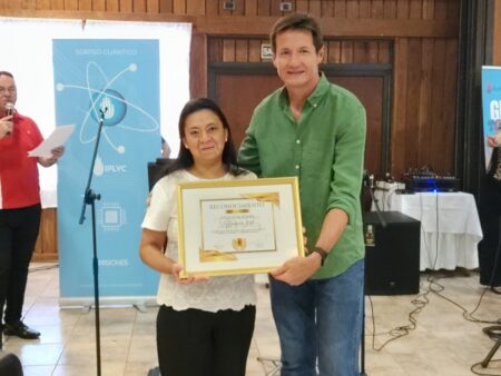 Agencia del mes: “Este premio me anima, me da más fuerzas de seguir y a empezar el 2026 con más ganas” Agencia del mes: “Este premio me anima, me da más fuerzas de seguir y a empezar el 2026 con más ganas” imagen-8