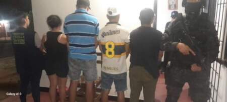 Capturaron a integrantes de una célula narco que operaba en barrio Hermoso de Posadas Capturaron a integrantes de una célula narco que operaba en barrio Hermoso de Posadas imagen-5