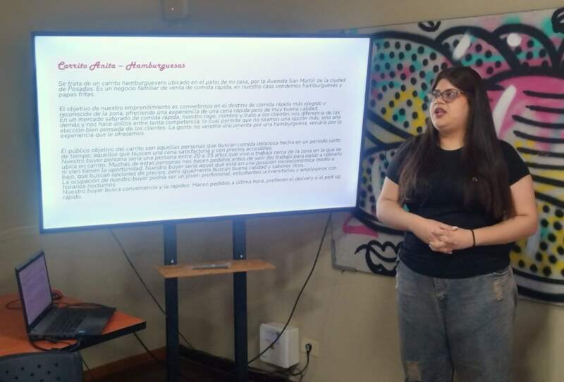 El Ministerio de Trabajo profundiza la agenda digital con el cierre del curso de Marketing 9 El Ministerio de Trabajo profundiza la agenda digital con el cierre del curso de Marketing imagen-8