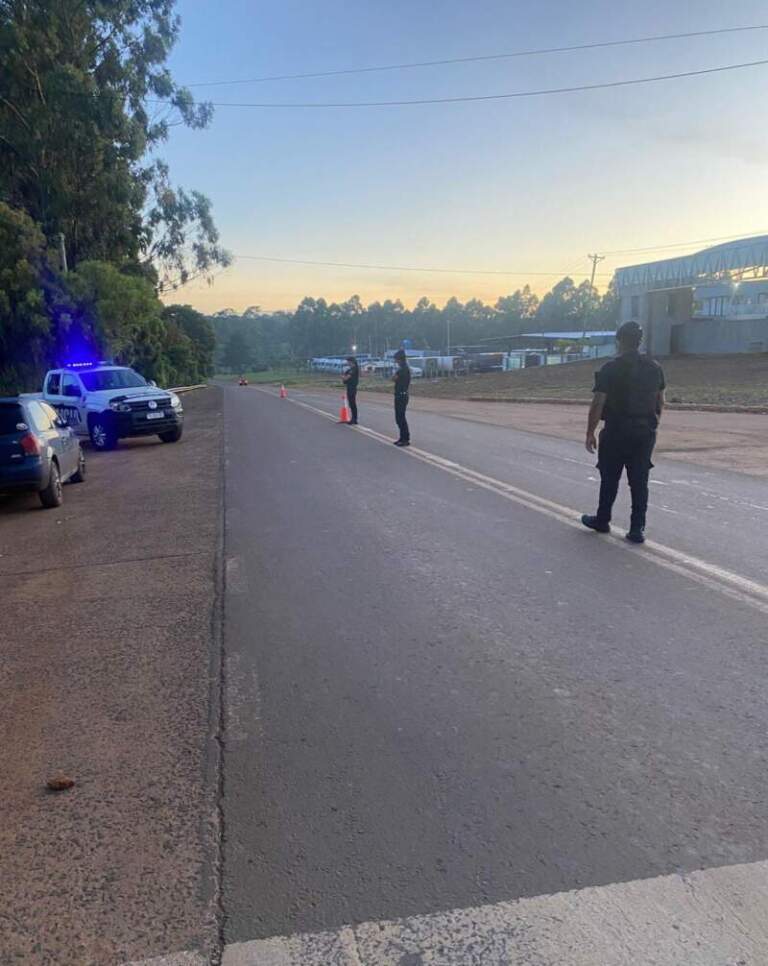 Hallaron muerta a una mujer de un disparo en el rostro y la Policía busca al autor en Bernardo de Irigoyen imagen-50