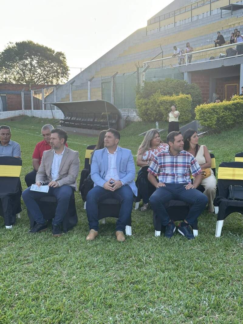 La primera promoción del Club Escuela Crucero del Norte cerró su etapa escolar en un acto cargado de emoción imagen-8