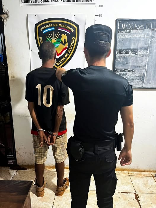 Arrestaron al “yuyero”: usaba la venta ambulante para robar y tenía pedido de captura en Corrientes imagen-2