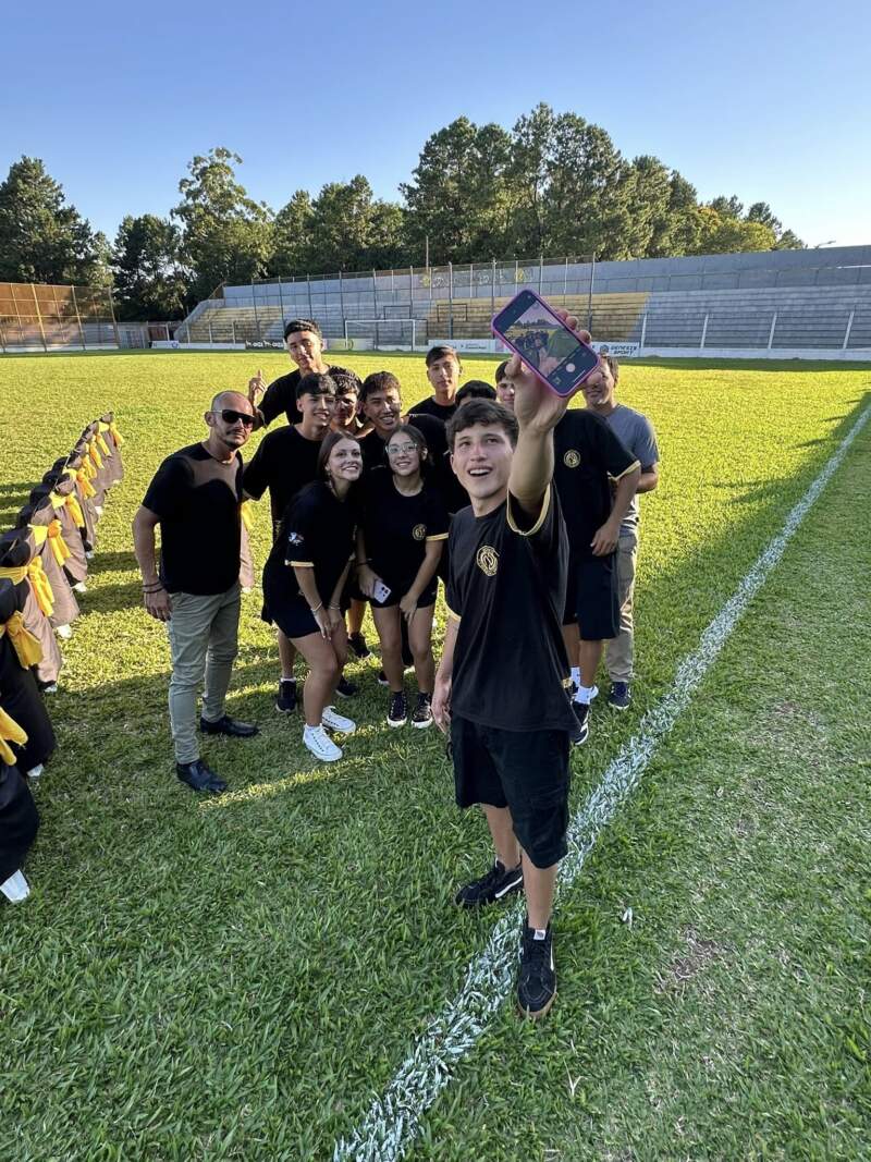 La primera promoción del Club Escuela Crucero del Norte cerró su etapa escolar en un acto cargado de emoción imagen-14