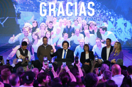 El Gobierno se aferra al “nuevo orden” y cierra filas para negociar las reformas y el Presupuesto El Gobierno se aferra al “nuevo orden” y cierra filas para negociar las reformas y el Presupuesto imagen-6