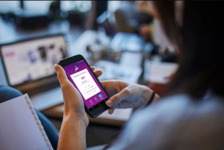 La reforma laboral habilita el pago de salarios en billeteras virtuales y recrudece la tensión de los bancos con las fintech La reforma laboral habilita el pago de salarios en billeteras virtuales y recrudece la tensión de los bancos con las fintech imagen-5