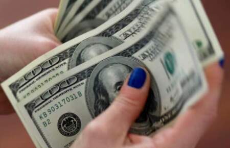 Nuevas bandas cambiarias: hasta dónde podrá subir el dólar en enero sin que intervenga el Gobierno imagen-5