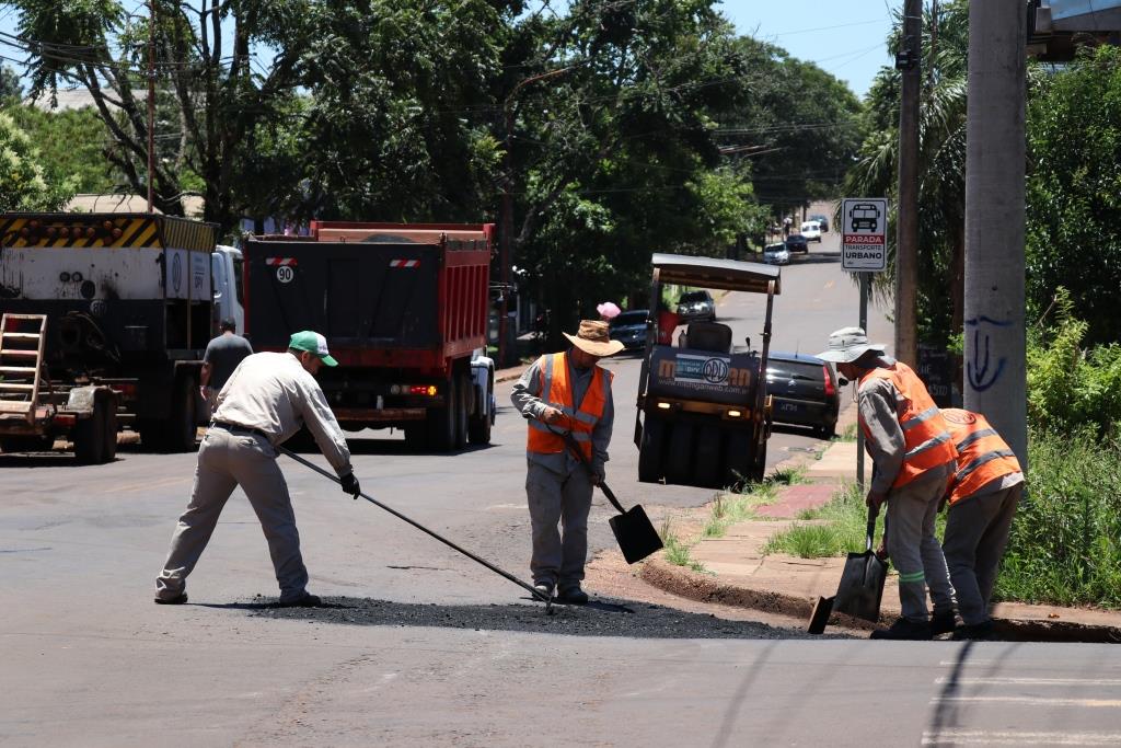 DPV trabaja en la conservación de avenidas de Leandro N. Alem y en la RP 225 imagen-2
