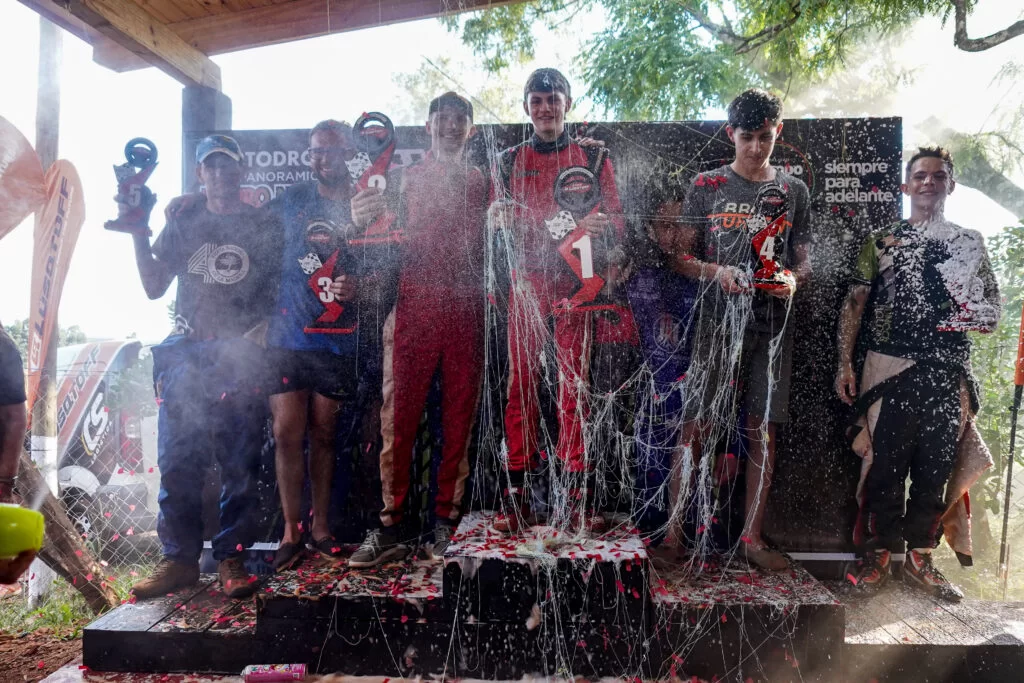 Automovilismo: un piloto misionero hizo historia al subirse al podio en dos disciplinas distintas el mismo día imagen-18