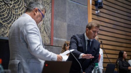 Herrera Ahuad felicitó al nuevo Presidente de la Legislatura Herrera Ahuad felicitó al nuevo Presidente de la Legislatura imagen-13