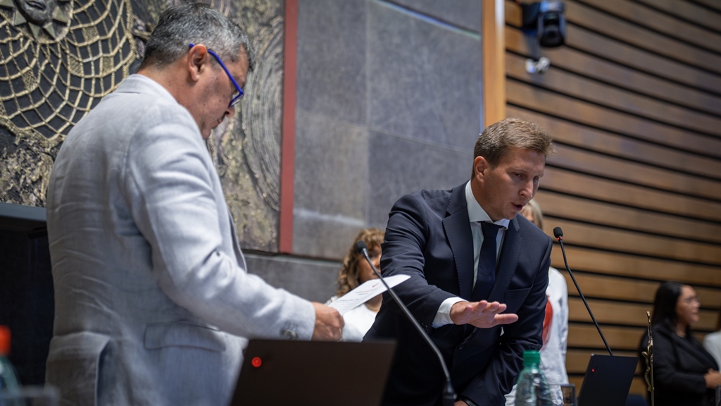 Herrera Ahuad felicitó al nuevo Presidente de la Legislatura Herrera Ahuad felicitó al nuevo Presidente de la Legislatura imagen-9