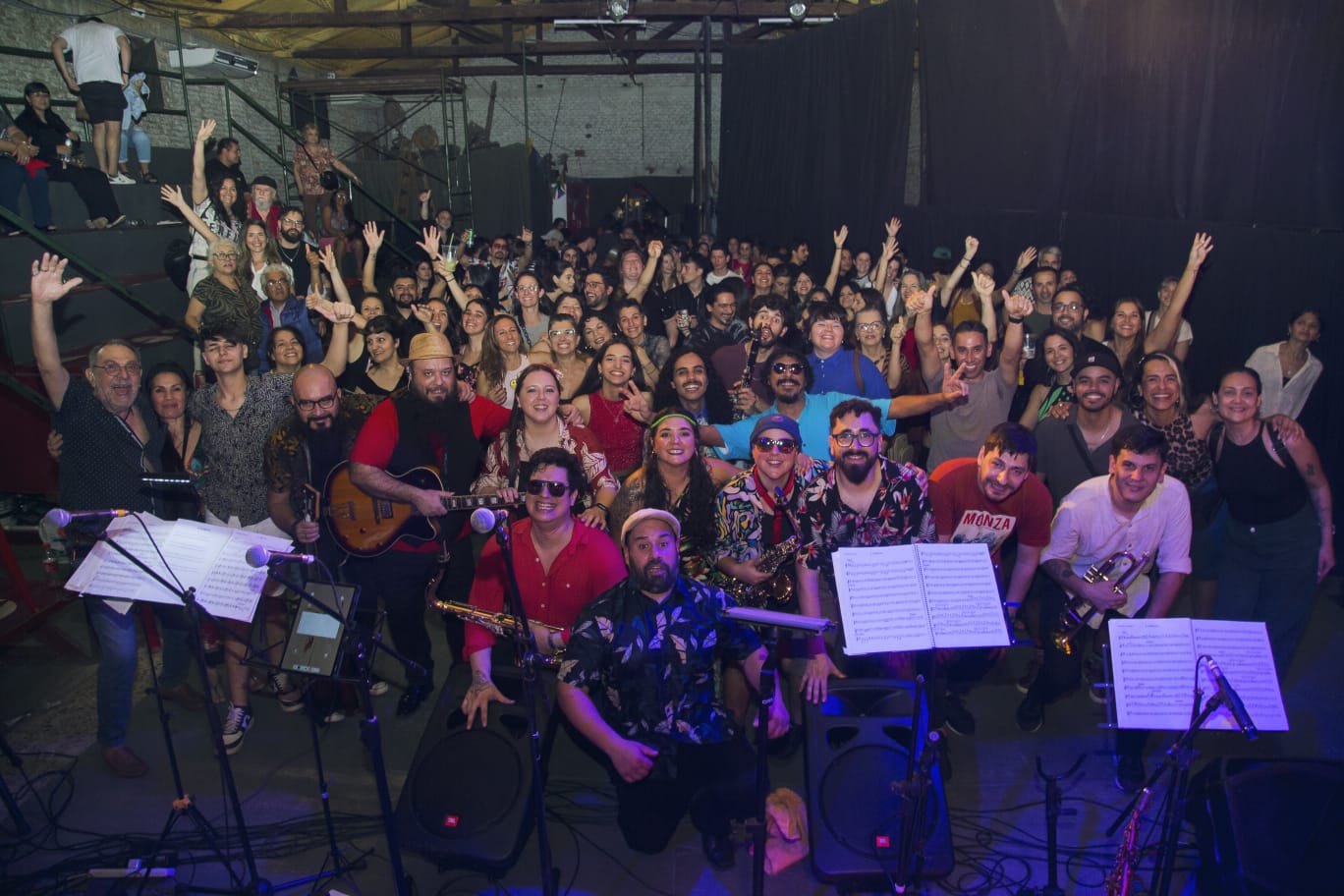 Noche Decembrina en el Galpón de la Murga: música en vivo, diversidad sonora y una propuesta para brindar por el año con amigos Noche Decembrina en el Galpón de la Murga: música en vivo, diversidad sonora y una propuesta para brindar por el año con amigos imagen-1