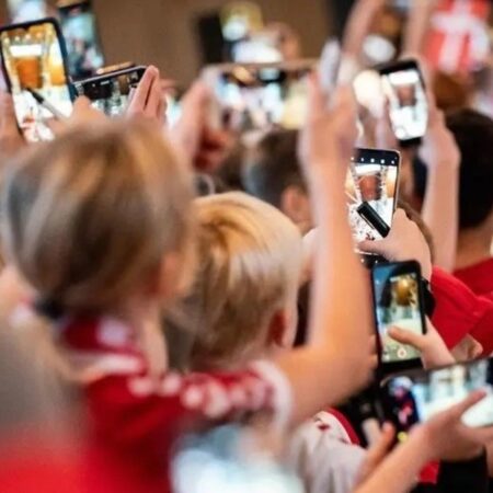 Otros países podrían imitar a Australia en la prohibición de redes a niños Otros países podrían imitar a Australia en la prohibición de redes a niños imagen-6