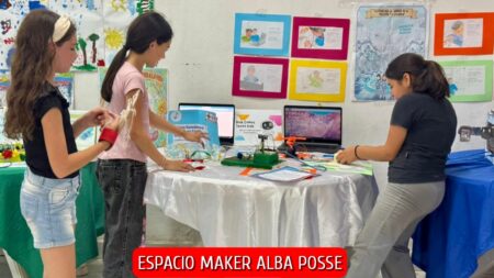 Misiones celebra la creatividad de sus estudiantes: comienza la tercera y última semana de las Galas de Presentación de Proyectos de la Red de Espacios Maker imagen-1