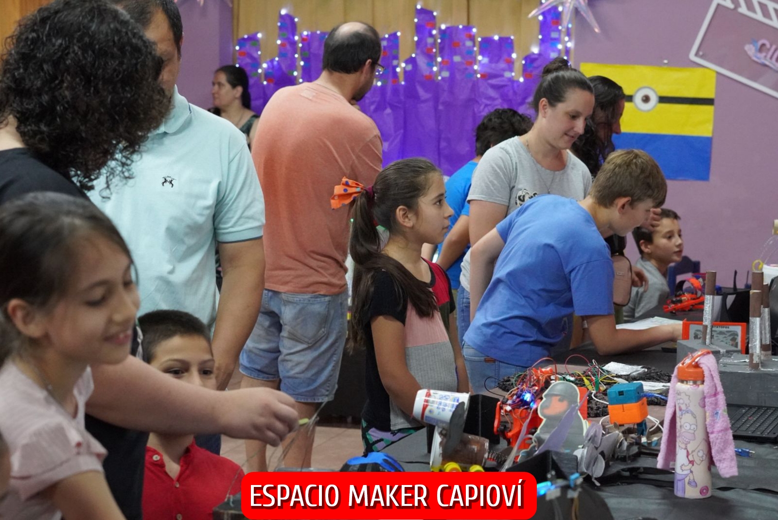 Misiones celebra la creatividad de sus estudiantes: comienza la tercera y última semana de las Galas de Presentación de Proyectos de la Red de Espacios Maker 17 Misiones celebra la creatividad de sus estudiantes: comienza la tercera y última semana de las Galas de Presentación de Proyectos de la Red de Espacios Maker imagen-16