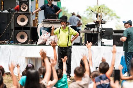 Gurises Felices acompañó el 78 aniversario de Santiago de Liniers con un show que reunió a las familias Gurises Felices acompañó el 78 aniversario de Santiago de Liniers con un show que reunió a las familias imagen-4