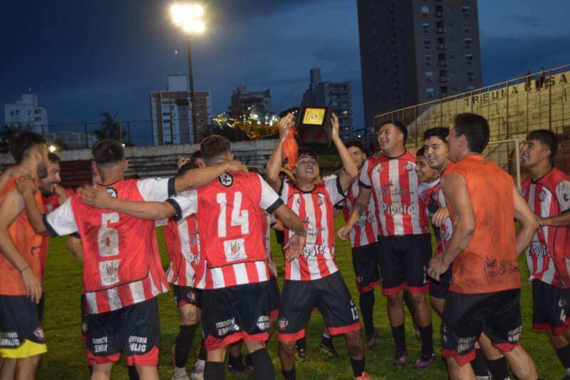 Fútbol posadeño: Sporting es el campeón del Clausura imagen-12