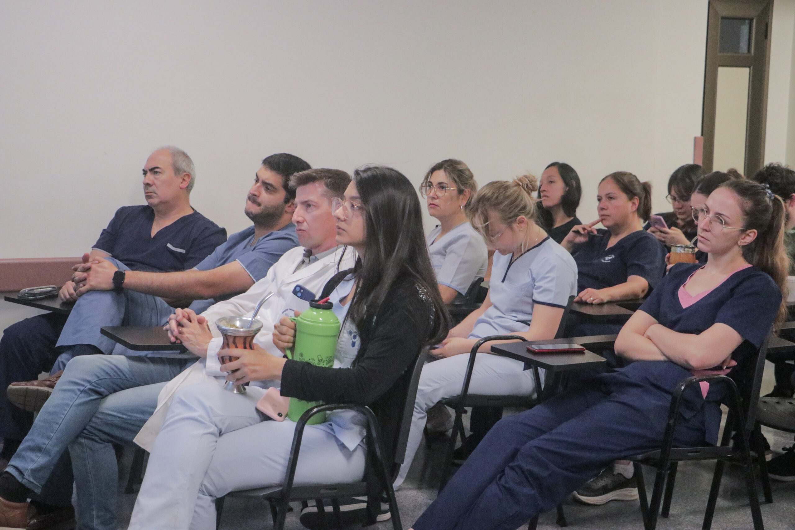 El robot Da Vinci del Hospital Madariaga marca un hito en cirugías urológicas mini invasivas imagen-43