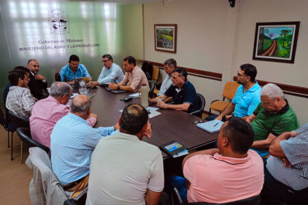 Misiones reunió a la Mesa Tabacalera provincial y solicitó definiciones a Nación sobre el FET Misiones reunió a la Mesa Tabacalera provincial y solicitó definiciones a Nación sobre el FET imagen-2