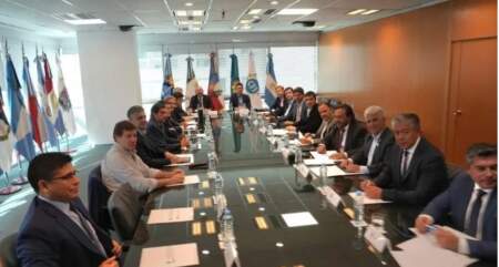 Pese al apoyo de gobernadores, diversos reclamos de las provincias quedaron afuera del Presupuesto 2026 imagen-11