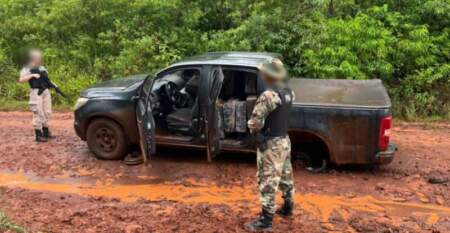 Golpe millonario al narcotráfico: secuestran una tonelada de marihuana en Eldorado imagen-11