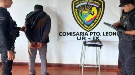 Detuvieron a un hombre que habría herido de un disparo a una adolescente de 14 años mientras manipulaba un arma imagen-11