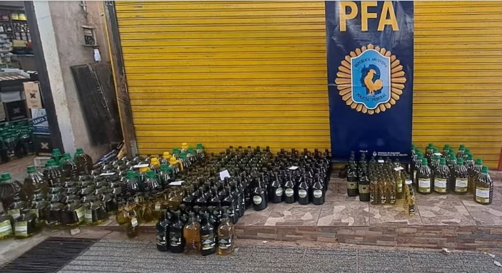 Detuvieron a un hombre que traficaba de Brasil a Misiones miles de bidones de aceite de oliva adulterado imagen-14