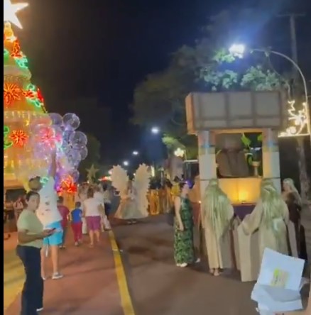 Unas 15 mil personas participaron en Alem de la noche inaugural de la Fiesta Nacional de la Navidad del Litoral Unas 15 mil personas participaron en Alem de la noche inaugural de la Fiesta Nacional de la Navidad del Litoral imagen-8
