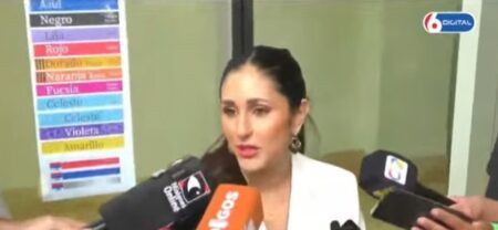 Legislatura: «Estamos ante un momento en que tenemos que trabajar todos juntos, escuchando al pueblo misionero», expresó Franco Legislatura: "Estamos ante un momento en que tenemos que trabajar todos juntos, escuchando al pueblo misionero", expresó Franco imagen-4