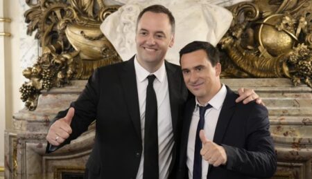 El Gobierno nacional oficializó a Lanari como titular de Comunicación y Prensa y confirmó a Scioli en Turismo y Ambiente El Gobierno nacional oficializó a Lanari como titular de Comunicación y Prensa y confirmó a Scioli en Turismo y Ambiente imagen-4