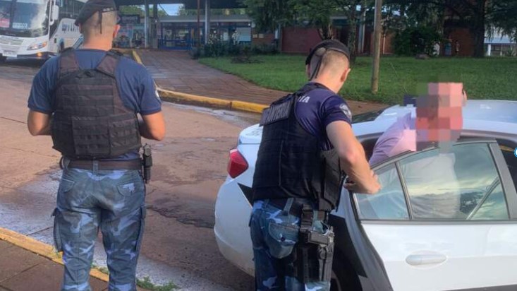 Detuvieron al Director del Hospital de Aristóbulo del Valle, ya separado del cargo por Salud Pública, tras un ataque con arma blanca que dejó un herido grave imagen-12