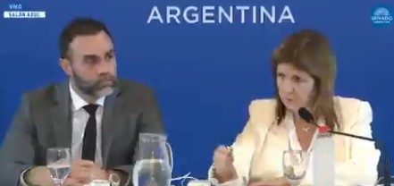 Senado: el oficialismo consiguió dictamen para la reforma laboral y se tratará el 10 de febrero Senado: el oficialismo consiguió dictamen para la reforma laboral y se tratará el 10 de febrero imagen-2