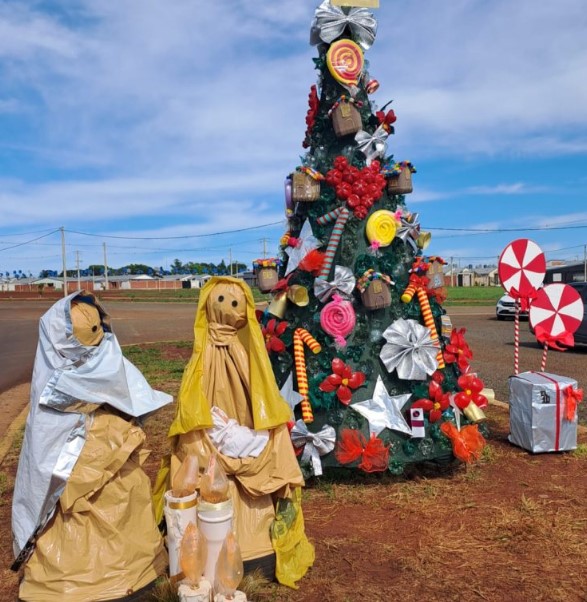 Concurso de Navidad, se conocieron los ganadores del Árbol Navideño en Itaembé Guazú imagen-12