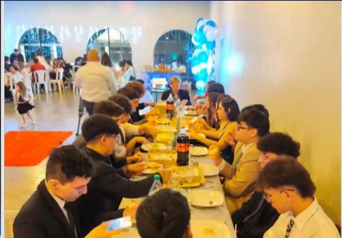 Padres de la Epet 1 denunciaron por "estafa" a empresa contratada para realizar la Recepción de egresados imagen-4