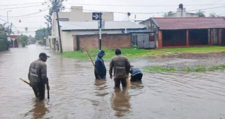 Inundaciones en Corrientes: más de 300 personas tuvieron que ser evacuadas por el temporal imagen-11