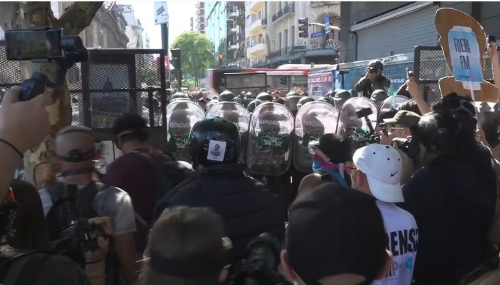 La Justicia declaró la nulidad del protocolo antipiquetes que implementó el Gobierno imagen-12