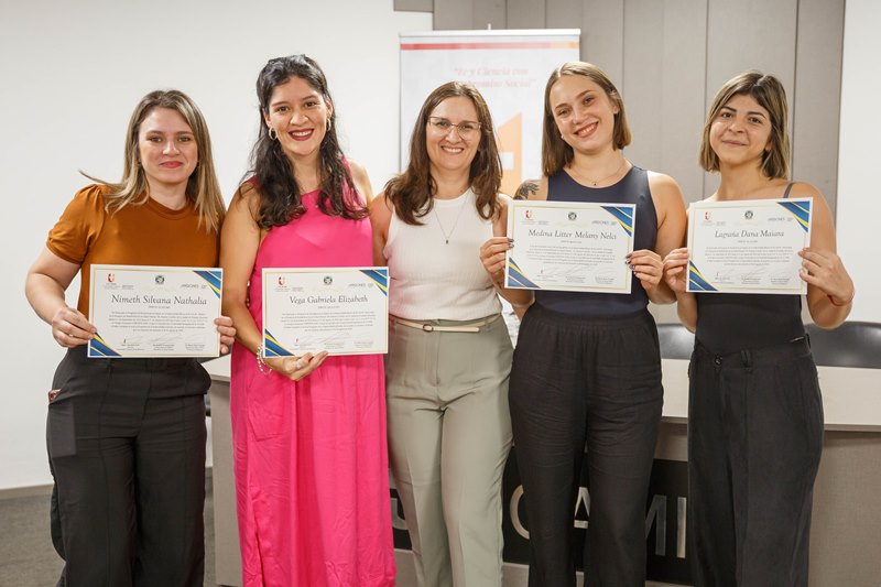 Histórico: la UCAMI entregó por primera vez certificados a residentes de la salud en Misiones imagen-6