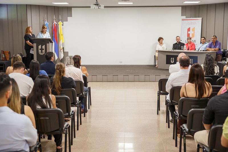 Histórico: la UCAMI entregó por primera vez certificados a residentes de la salud en Misiones imagen-10