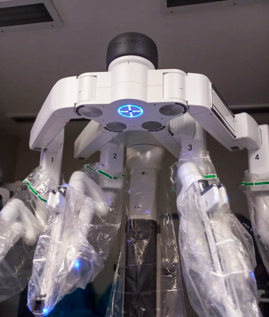 El robot Da Vinci del Hospital Madariaga marca un hito en cirugías urológicas mini invasivas imagen-37