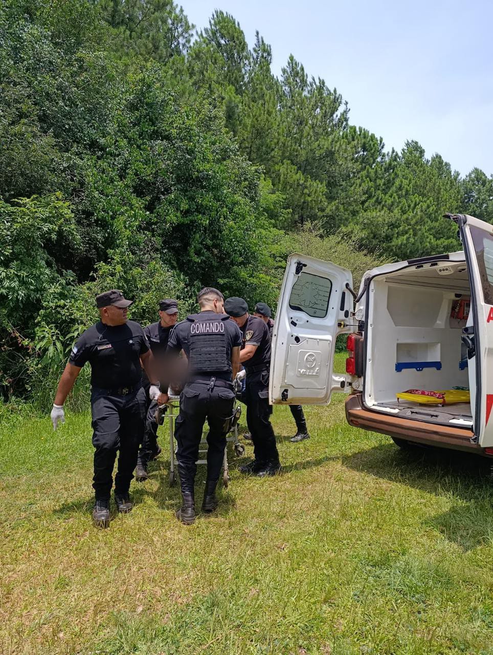 “Lo herí y está grave”: la agresora llamó pidiendo auxilio tras atacar a su ex imagen-2