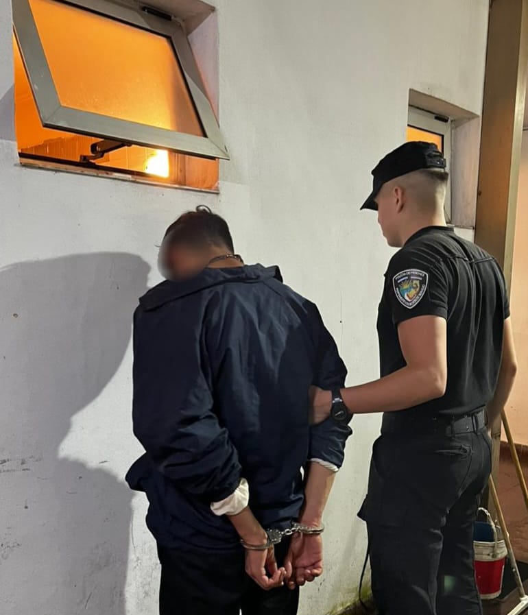 Robo frustrado en "La Placita" de Posadas: la tecnología del 911 guió la captura en vivo imagen-4