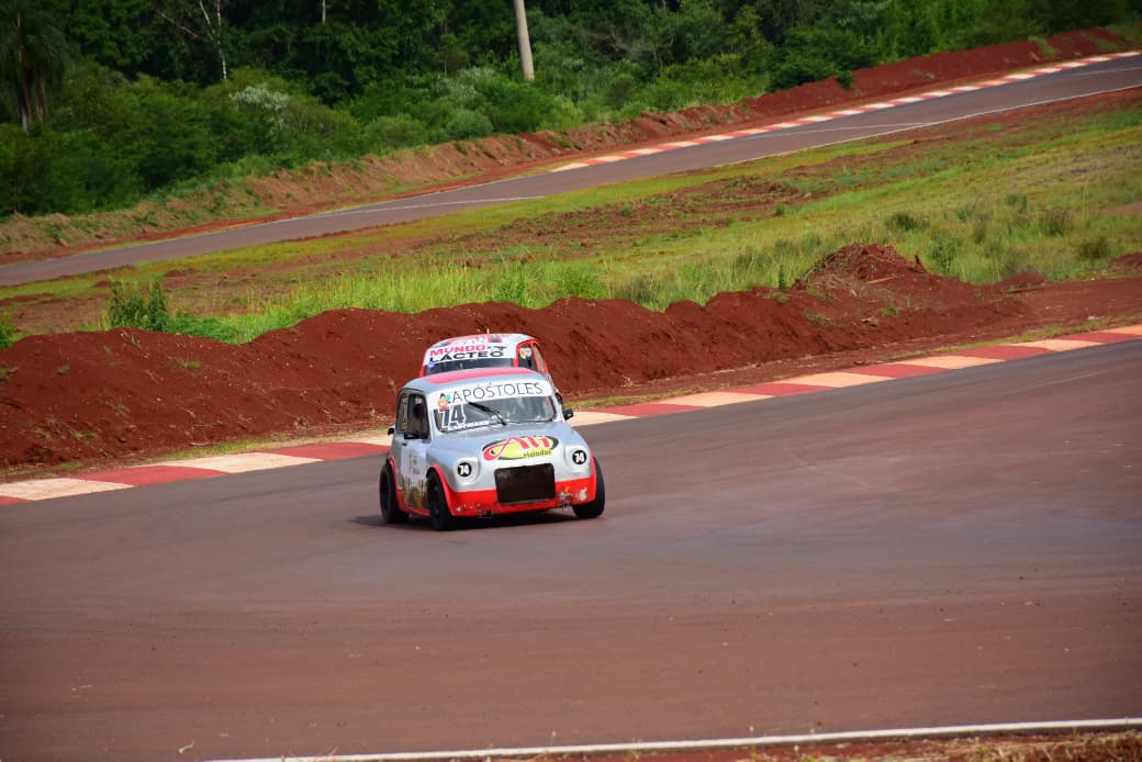 Automovilismo: Eldorado volvió a vibrar con los motores del Misionero de Pista 3 Automovilismo: Eldorado volvió a vibrar con los motores del Misionero de Pista imagen-2