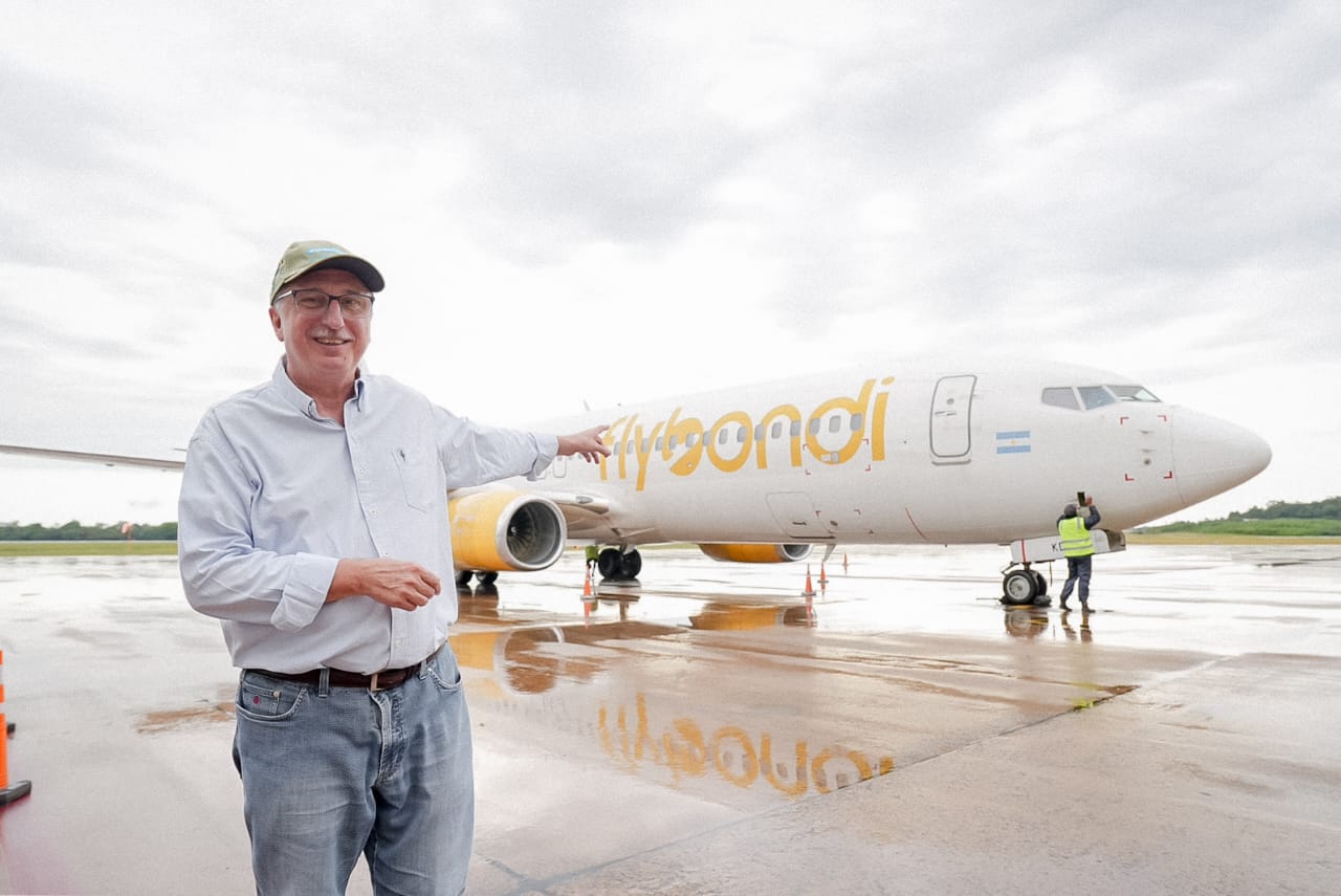 Este lunes llegó el nuevo vuelo Lima – Puerto Iguazú: «Es una oportunidad que nos une con turistas de 70 destinos del mundo», dijo Passalacqua Este lunes llegó el nuevo vuelo Lima - Puerto Iguazú: "Es una oportunidad que nos une con turistas de 70 destinos del mundo", dijo Passalacqua imagen-1