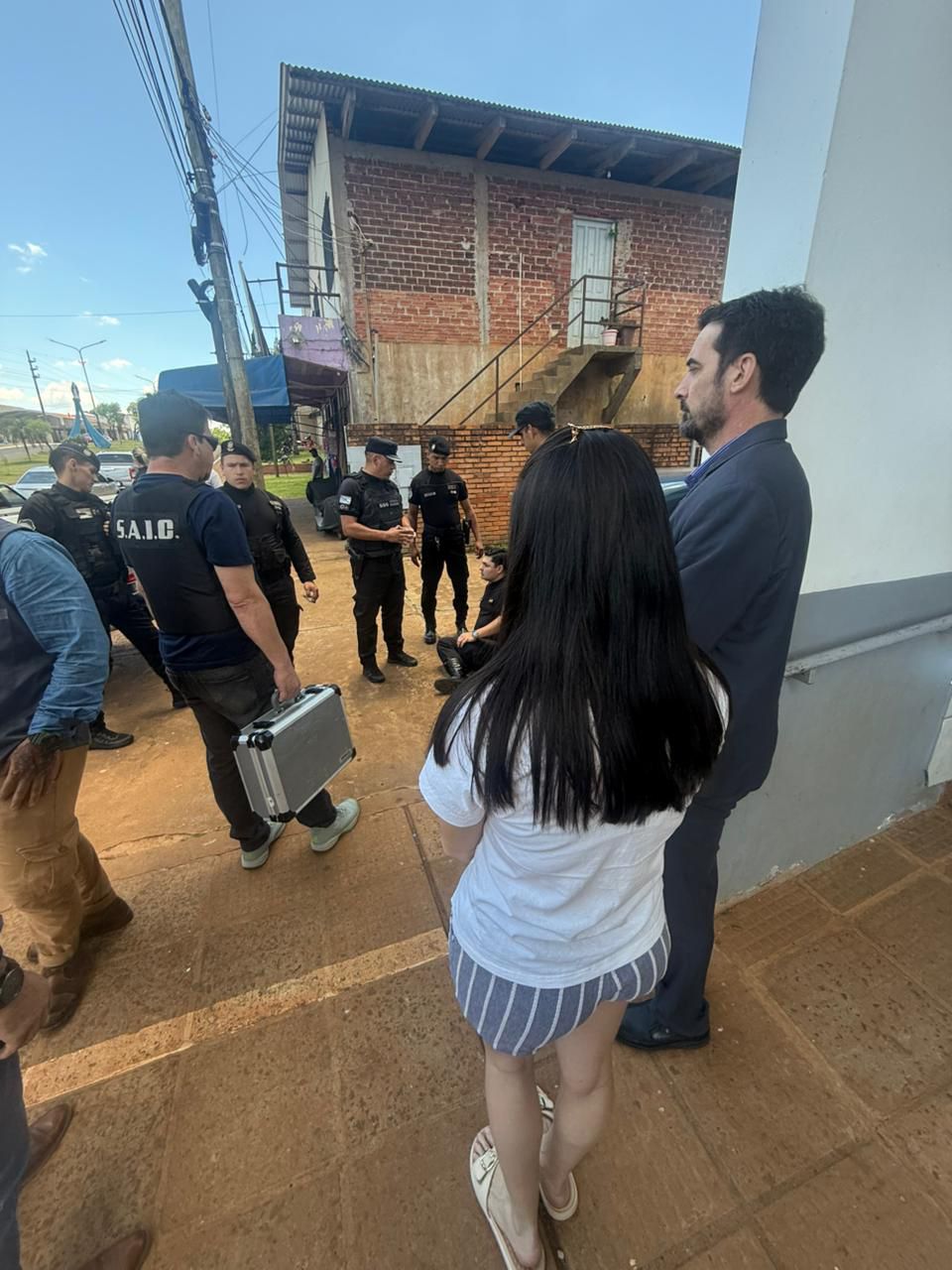Investigan a un Policía por facilitar la fuga de detenidos en Bernardo de Irigoyen 13 Investigan a un Policía por facilitar la fuga de detenidos en Bernardo de Irigoyen imagen-12