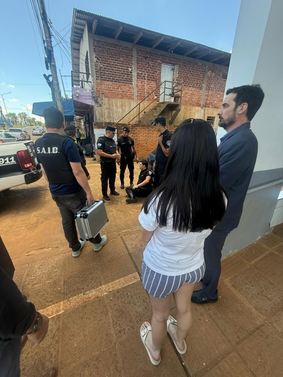 Investigan a un Policía por facilitar la fuga de detenidos en Bernardo de Irigoyen 19 Investigan a un Policía por facilitar la fuga de detenidos en Bernardo de Irigoyen imagen-18