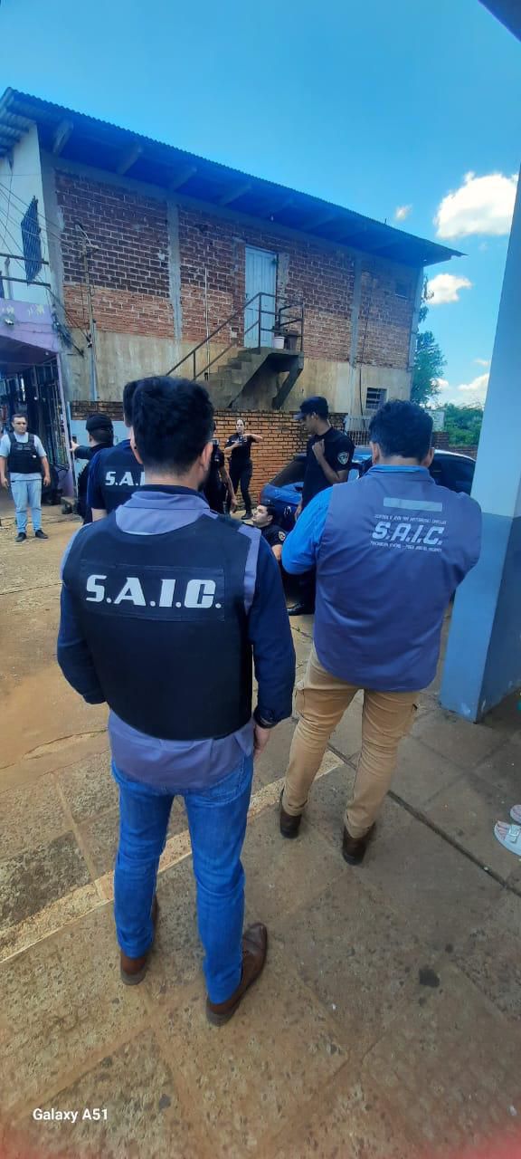 Investigan a un Policía por facilitar la fuga de detenidos en Bernardo de Irigoyen 15 Investigan a un Policía por facilitar la fuga de detenidos en Bernardo de Irigoyen imagen-14