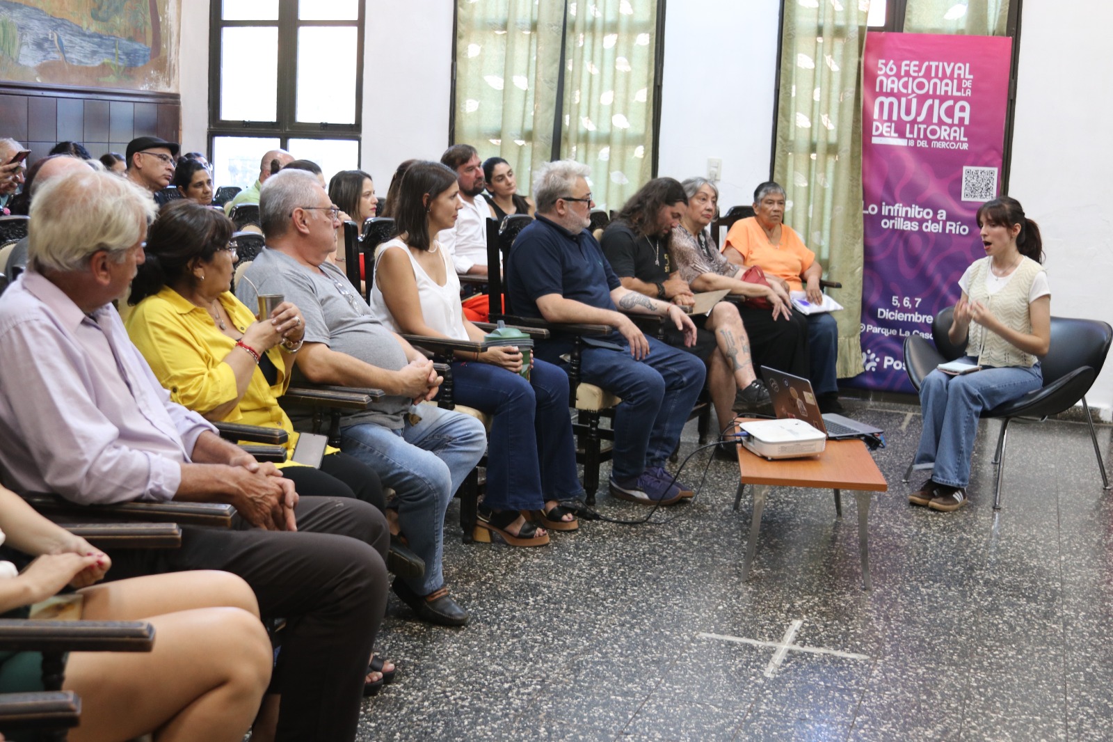 Recuerdos, emociones y homenaje a María Helena marcaron el simposio del Festival del Litoral 13 Recuerdos, emociones y homenaje a María Helena marcaron el simposio del Festival del Litoral imagen-12