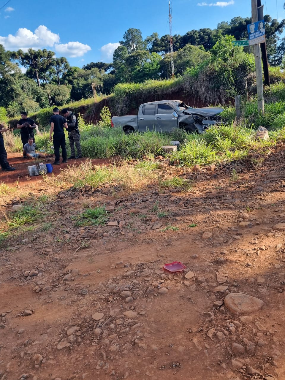 Persecución y despiste en la 101: secuestran una camioneta repleta de marihuana y detienen al narco en Andresito imagen-4