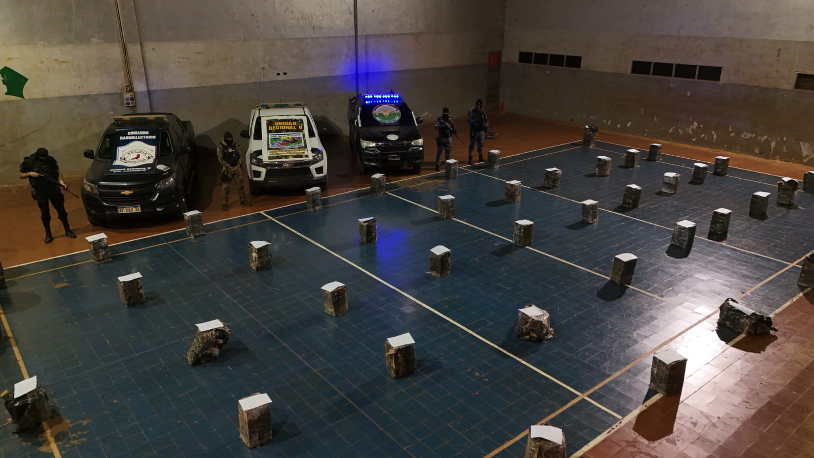 Más de 4.900 millones de pesos en marihuana secuestrada tras la detención de un narco en Andresito imagen-7