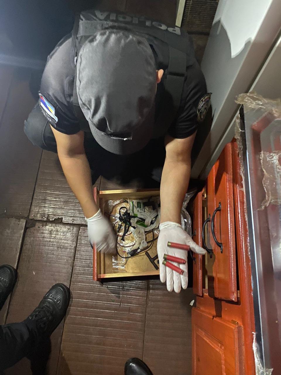 Capturaron a uno de los asaltantes del camión de reparto en la Ruta 19 de Wanda 7 Capturaron a uno de los asaltantes del camión de reparto en la Ruta 19 de Wanda imagen-6